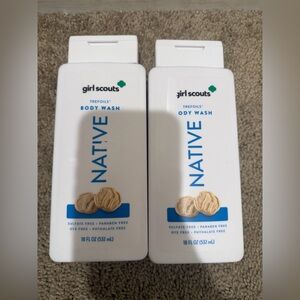 Native Girl Scouts Trefoils Body Wash Limited Edition (3pcs on hand)